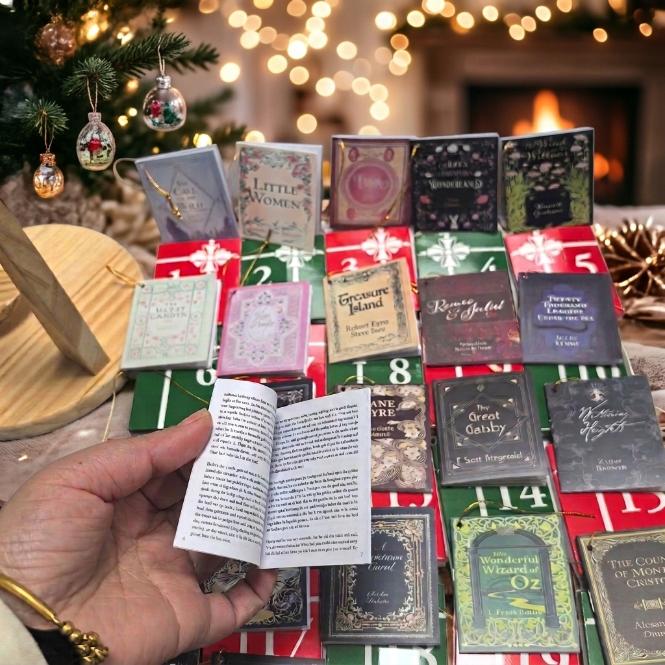 Christmas Mini Book Advent Calendar
